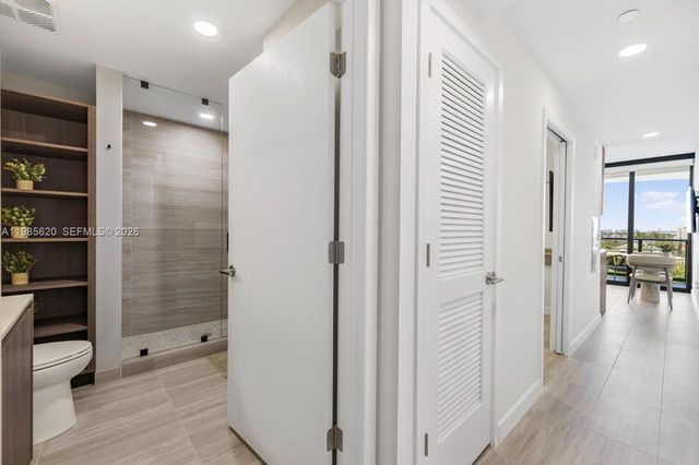 580 72nd St 613, Miami Beach, FL 33141