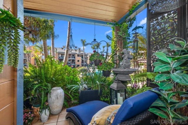 4011 Layang Layang Cir F, Carlsbad, CA 92008