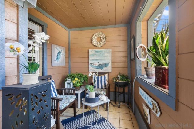 4011 Layang Layang Cir F, Carlsbad, CA 92008