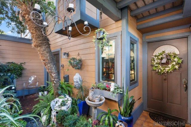 4011 Layang Layang Cir F, Carlsbad, CA 92008