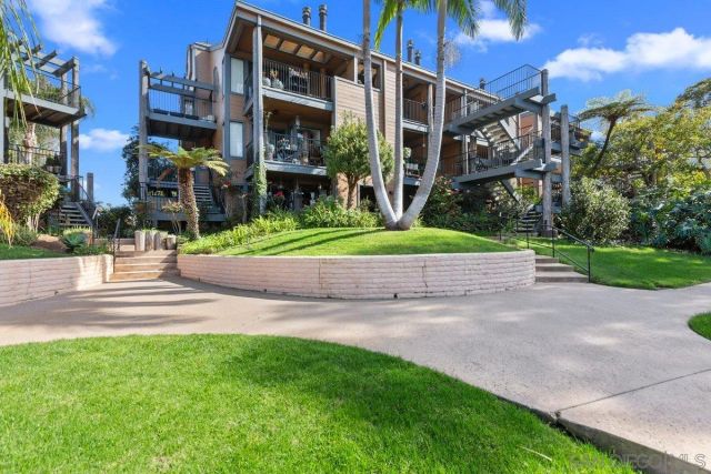 4011 Layang Layang Cir F, Carlsbad, CA 92008