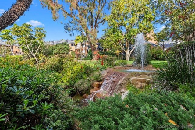 4011 Layang Layang Cir F, Carlsbad, CA 92008