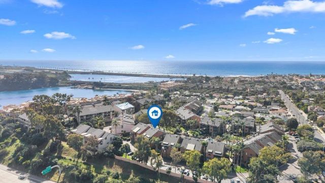 4011 Layang Layang Cir F, Carlsbad, CA 92008