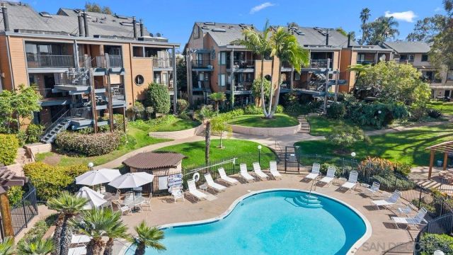 4011 Layang Layang Cir F, Carlsbad, CA 92008