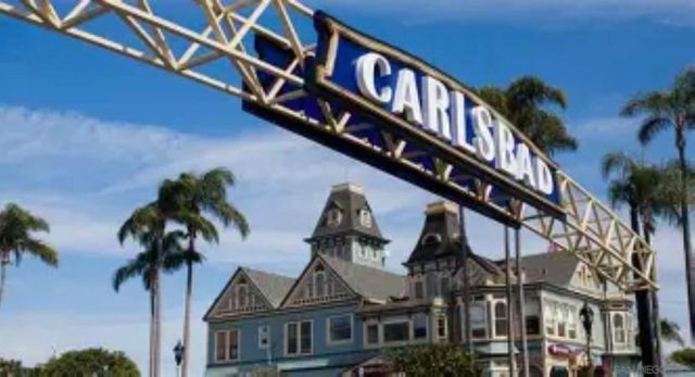 4011 Layang Layang Cir F, Carlsbad, CA 92008