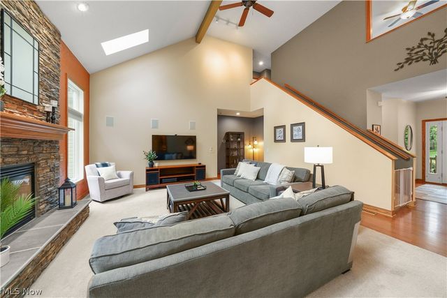 953 Outrigger Cove, Painesville, OH 44077