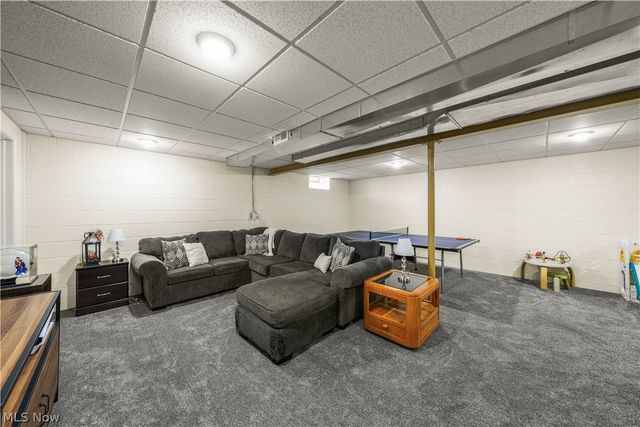 953 Outrigger Cove, Painesville, OH 44077
