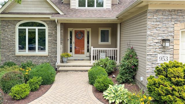953 Outrigger Cove, Painesville, OH 44077