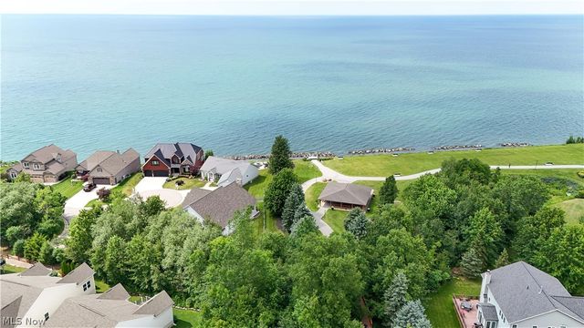 953 Outrigger Cove, Painesville, OH 44077