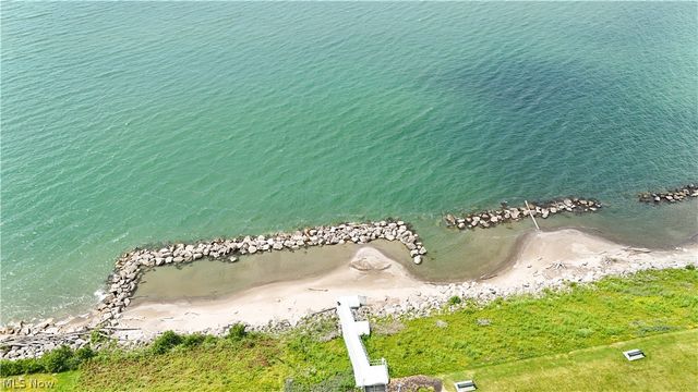 953 Outrigger Cove, Painesville, OH 44077