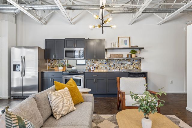 309 Church St Apt 303, Nashville, TN 37201