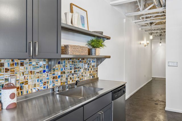309 Church St Apt 303, Nashville, TN 37201