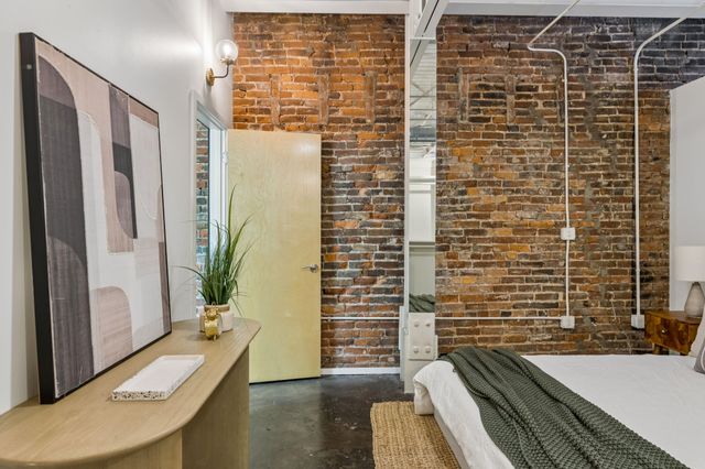 309 Church St Apt 303, Nashville, TN 37201