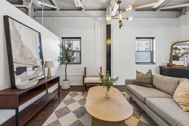 309 Church St Apt 303, Nashville, TN 37201