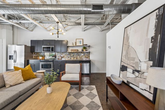 309 Church St Apt 303, Nashville, TN 37201