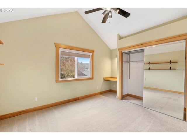 1002 Se UMATILLA St, Portland, OR 97202