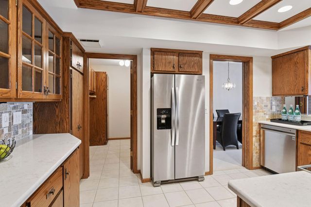 1235 Yale Place 908, Minneapolis, MN 55403