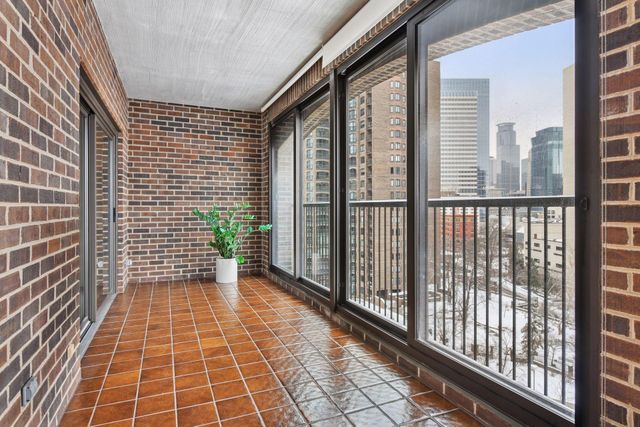 1235 Yale Place 908, Minneapolis, MN 55403