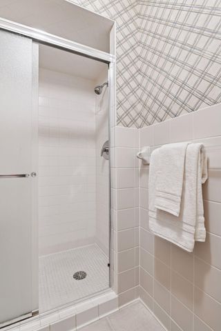 1235 Yale Place 908, Minneapolis, MN 55403