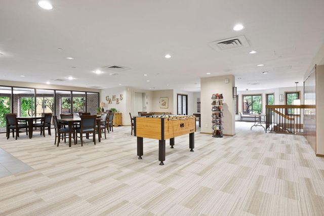 1235 Yale Place 908, Minneapolis, MN 55403