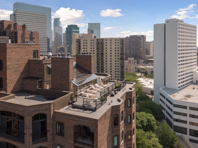 1235 Yale Place 908, Minneapolis, MN 55403