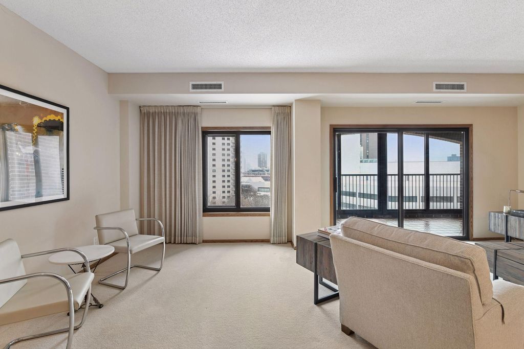 1235 Yale Place 908, Minneapolis, MN 55403 — photo 5