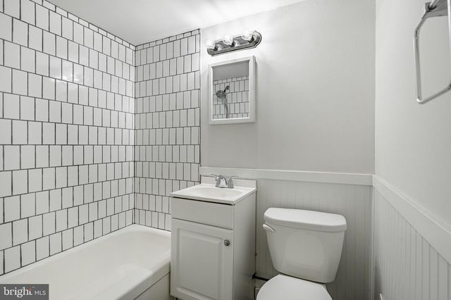 202 GREEN ST, Holmes, PA 19043