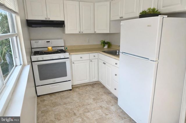 202 GREEN ST, Holmes, PA 19043