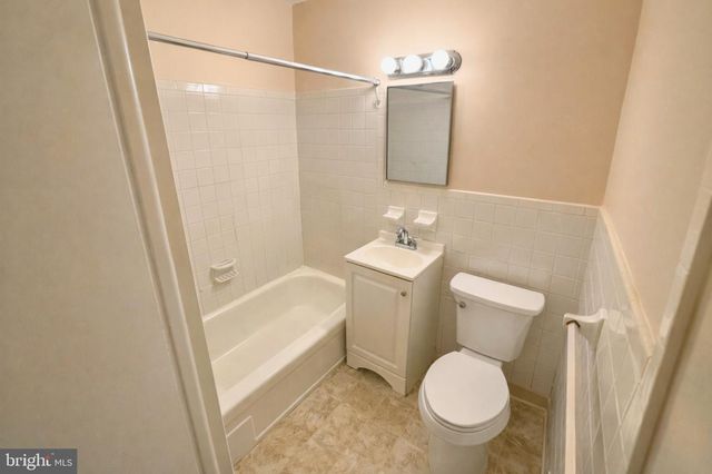 202 GREEN ST, Holmes, PA 19043