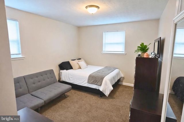 202 GREEN ST, Holmes, PA 19043