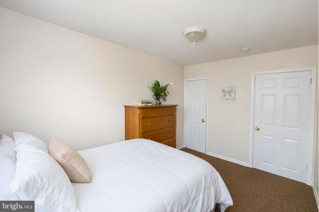 202 GREEN ST, Holmes, PA 19043