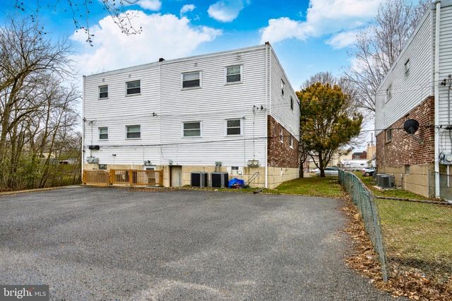 202 GREEN ST, Holmes, PA 19043