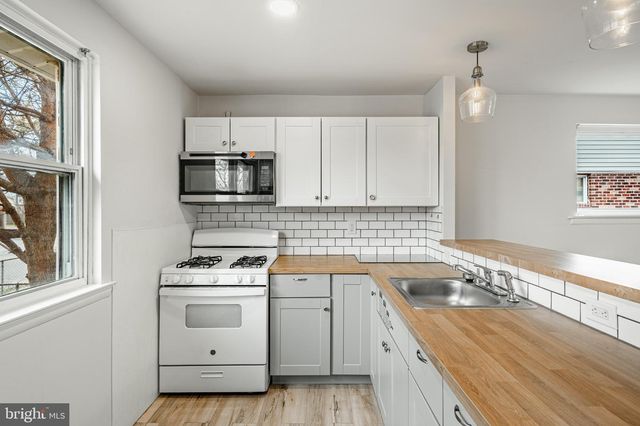 202 GREEN ST, Holmes, PA 19043