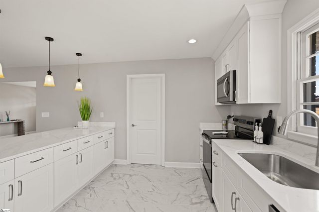 115 Pinetree Lane, Easley, SC 29640