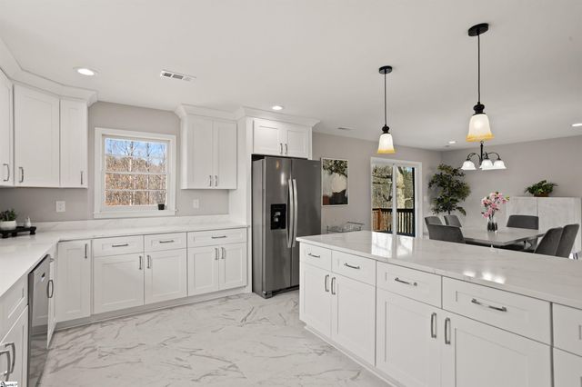 115 Pinetree Lane, Easley, SC 29640