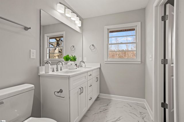 115 Pinetree Lane, Easley, SC 29640