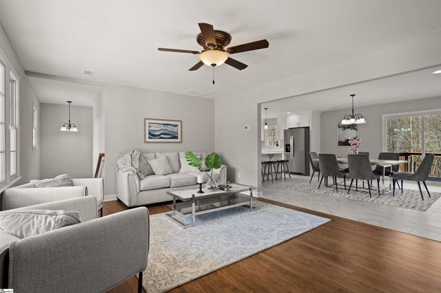 115 Pinetree Lane, Easley, SC 29640