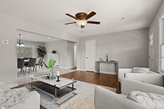 115 Pinetree Lane, Easley, SC 29640