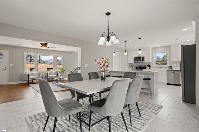 115 Pinetree Lane, Easley, SC 29640