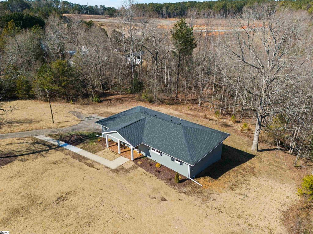 115 Pinetree Lane, Easley, SC 29640