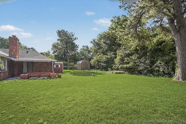705 Magnolia Court, Broken Arrow, OK 74011