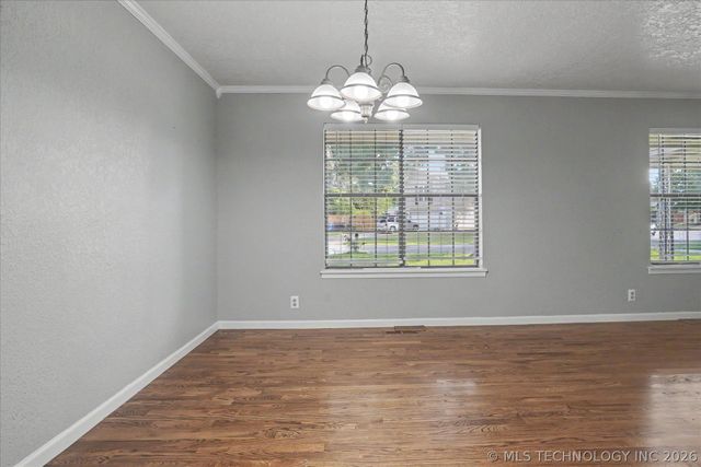 705 Magnolia Court, Broken Arrow, OK 74011