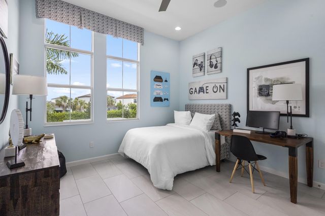 16171 Oakview Drive, Westlake, FL 33470