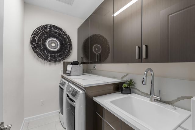 16171 Oakview Drive, Westlake, FL 33470