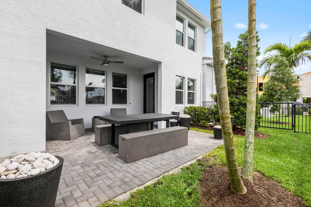 16171 Oakview Drive, Westlake, FL 33470