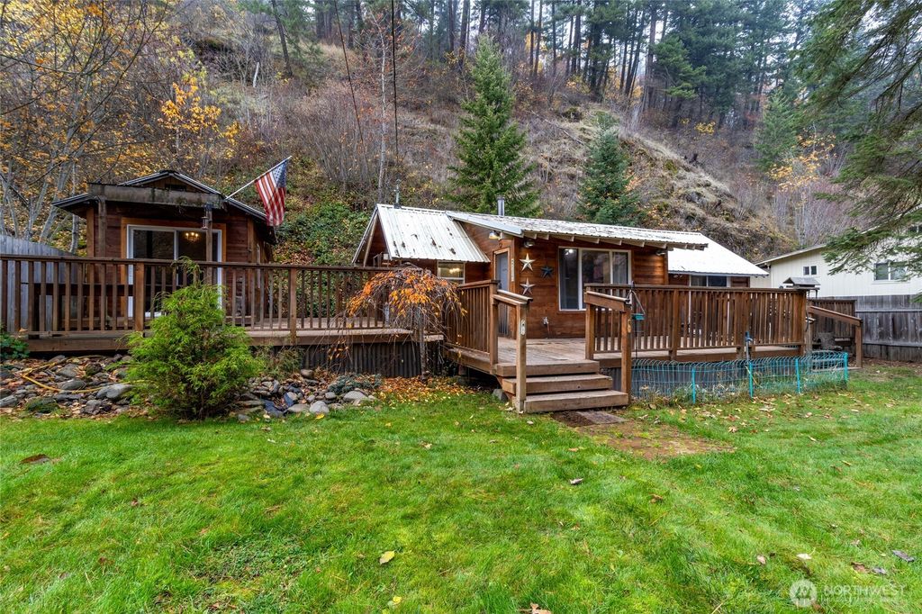 48 Blue Jay Loop, Walla Walla, WA 99362