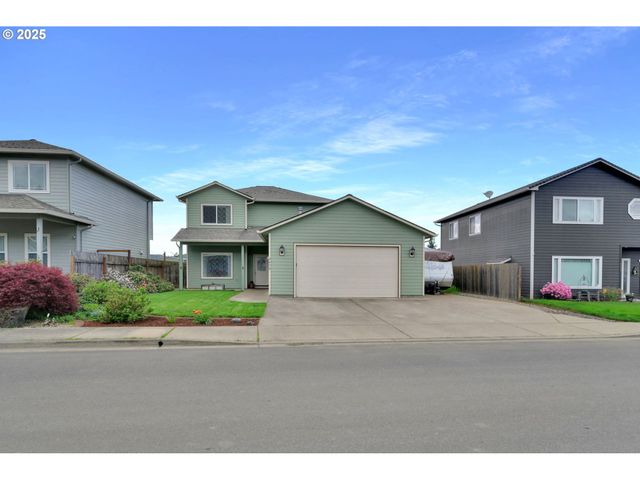 2475 S 8TH St, Cottage Grove, OR 97424