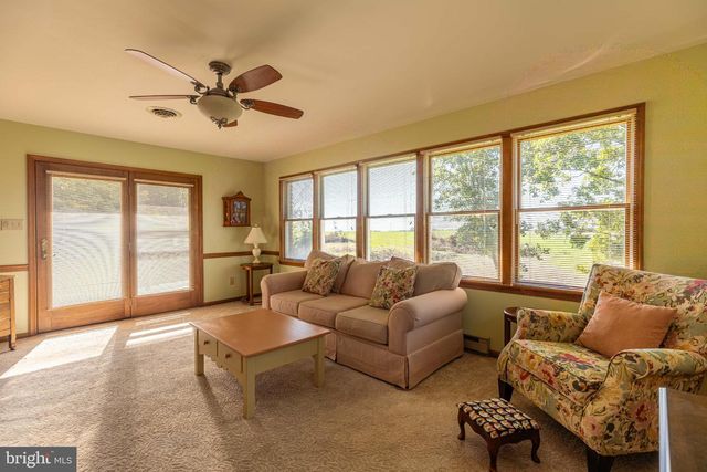 1115 GAYMAN RD, Chambersburg, PA 17202