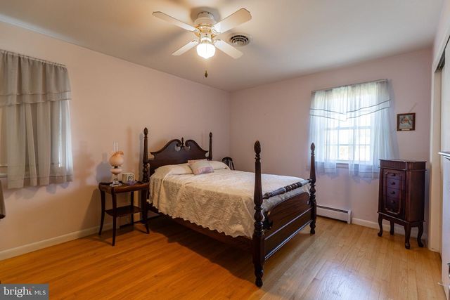 1115 GAYMAN RD, Chambersburg, PA 17202
