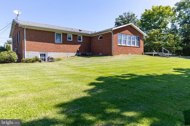 1115 GAYMAN RD, Chambersburg, PA 17202